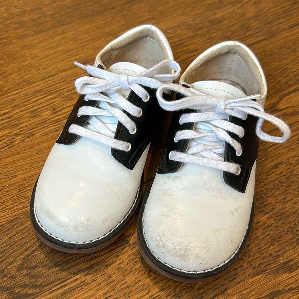 FootMates Cheer Oxford black and white